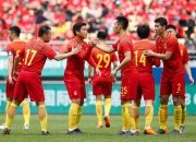 九游娱乐登录-球员们全力以赴！比赛中的惊险一幕