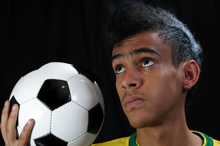 九游娱乐下载-中层球队如何靠定位球提升竞争力缩小差距，足球中定位球  第2张